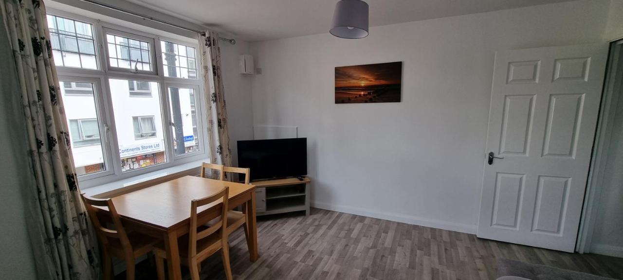 Vh Premier Flat 3 Appartement Gillingham  Buitenkant foto