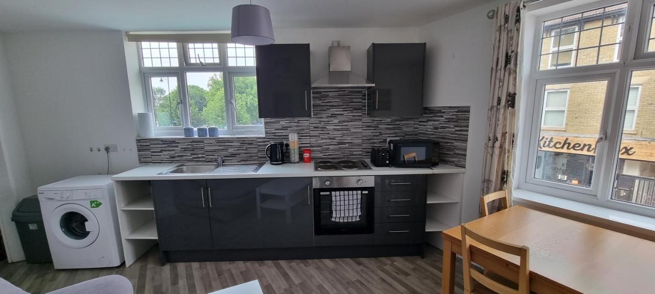 Vh Premier Flat 3 Appartement Gillingham  Buitenkant foto