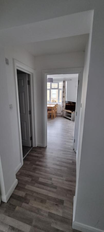 Vh Premier Flat 3 Appartement Gillingham  Buitenkant foto